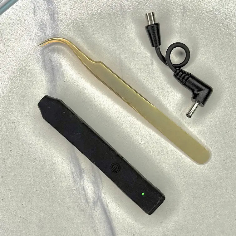 SM253 Mini UV Lash Light